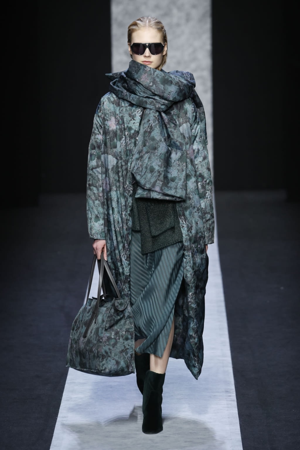 Fashion Week Milan Fall/Winter 2020 look 35 from the Anteprima collection womenswear