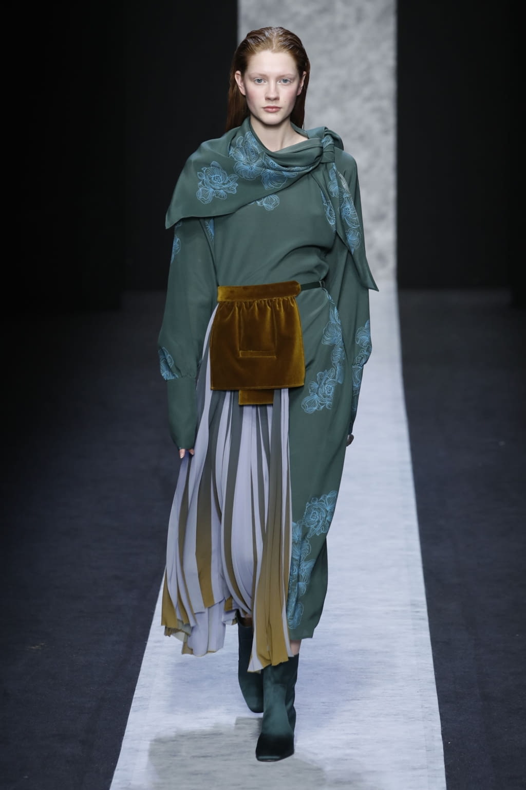 Fashion Week Milan Fall/Winter 2020 look 37 from the Anteprima collection womenswear