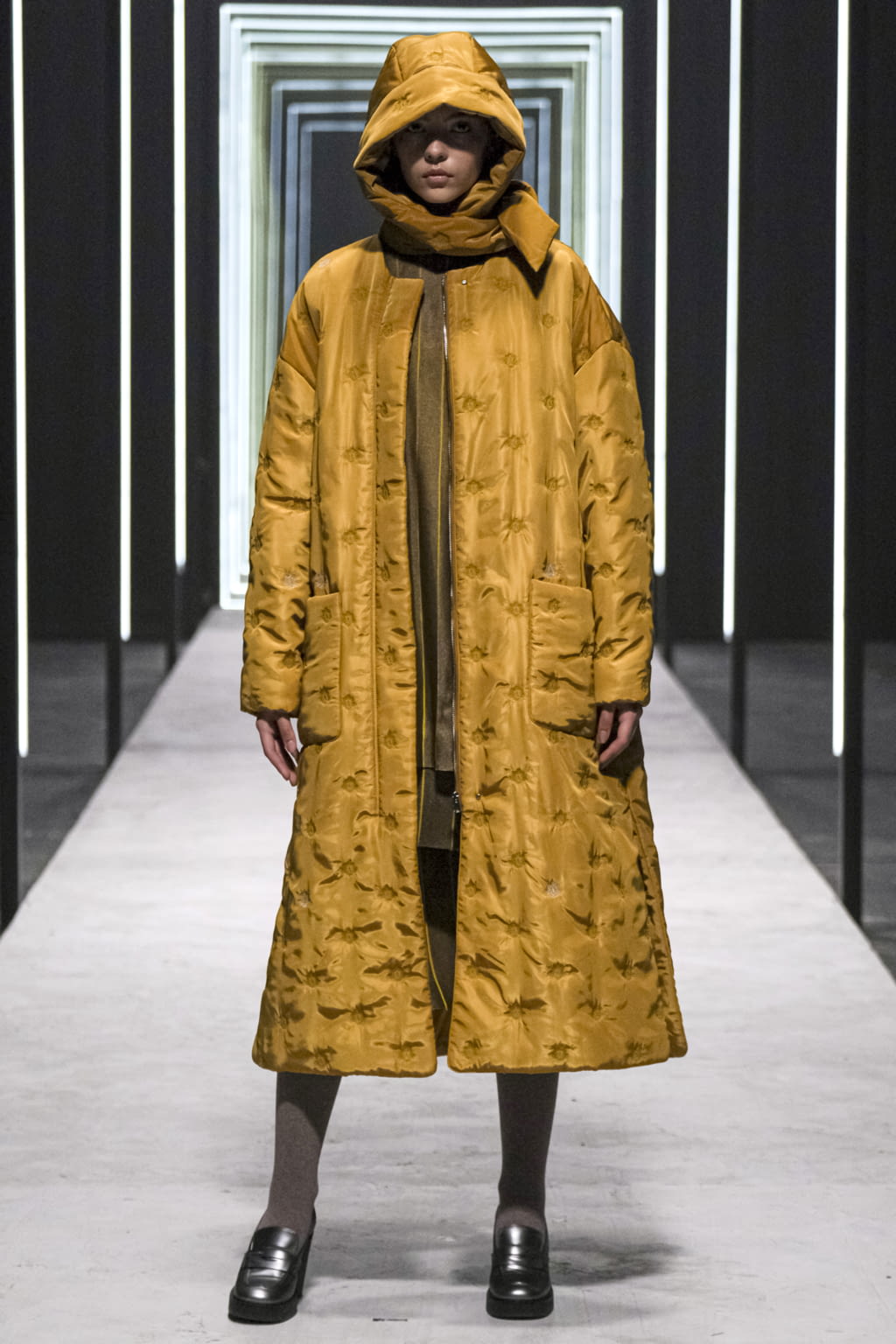 Fashion Week Milan Fall/Winter 2022 look 2 from the Anteprima collection 女装