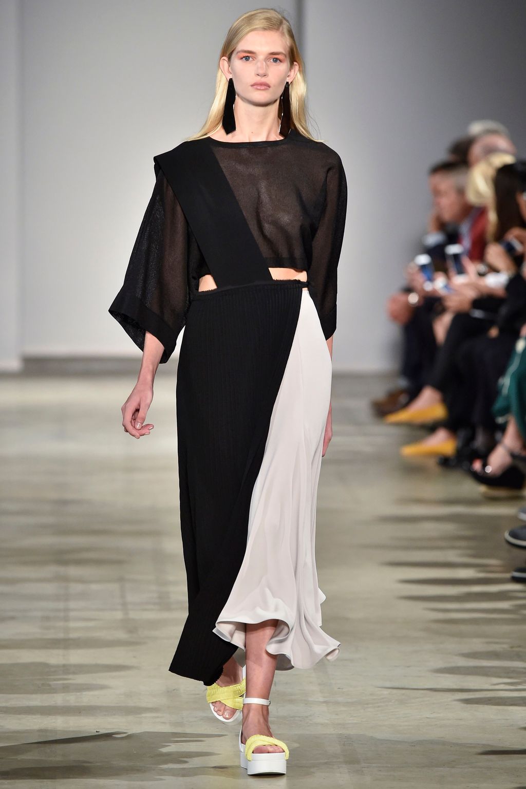 Fashion Week Milan Spring/Summer 2018 look 3 from the Anteprima collection 女装