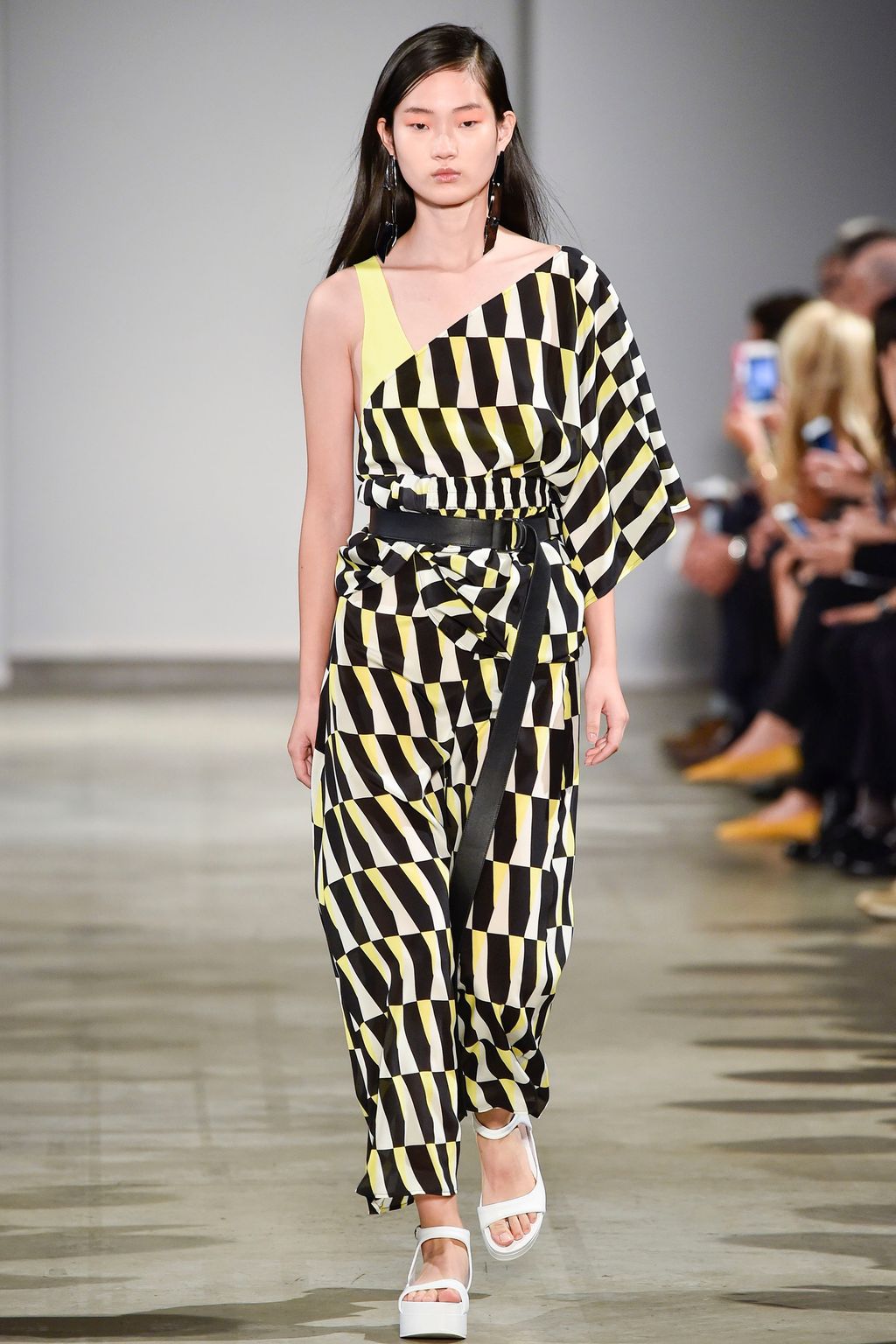 Fashion Week Milan Spring/Summer 2018 look 7 from the Anteprima collection womenswear