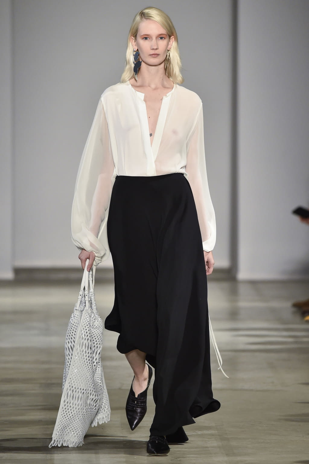 Fashion Week Milan Spring/Summer 2018 look 31 from the Anteprima collection womenswear