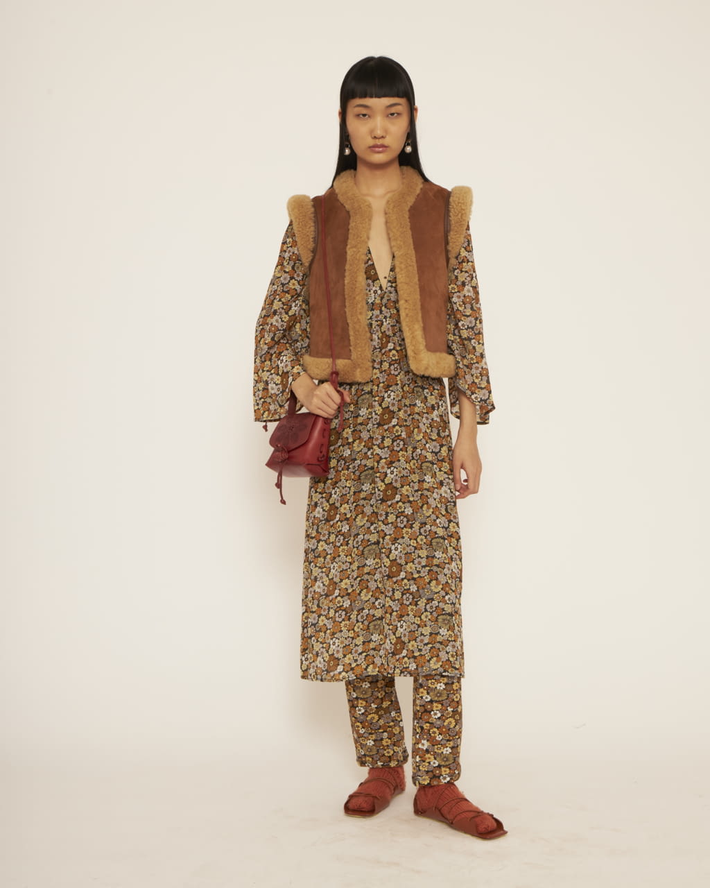 Fashion Week Paris Fall/Winter 2022 look 15 from the Antik Batik collection womenswear
