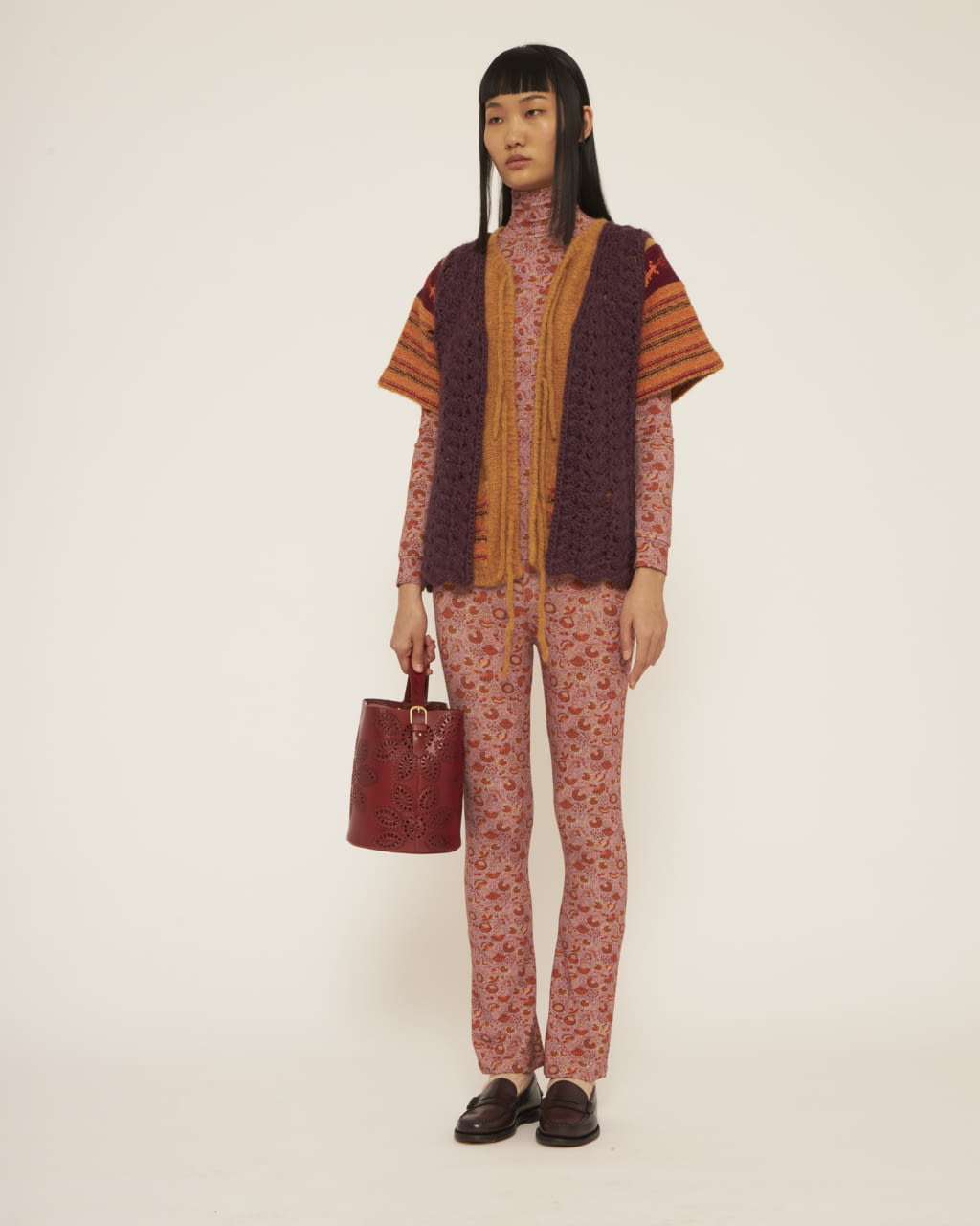 Fashion Week Paris Fall/Winter 2022 look 16 de la collection Antik Batik womenswear