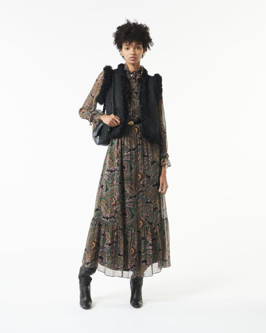 Fashion Week Paris Fall/Winter 2021 look 17 de la collection Antik Batik womenswear