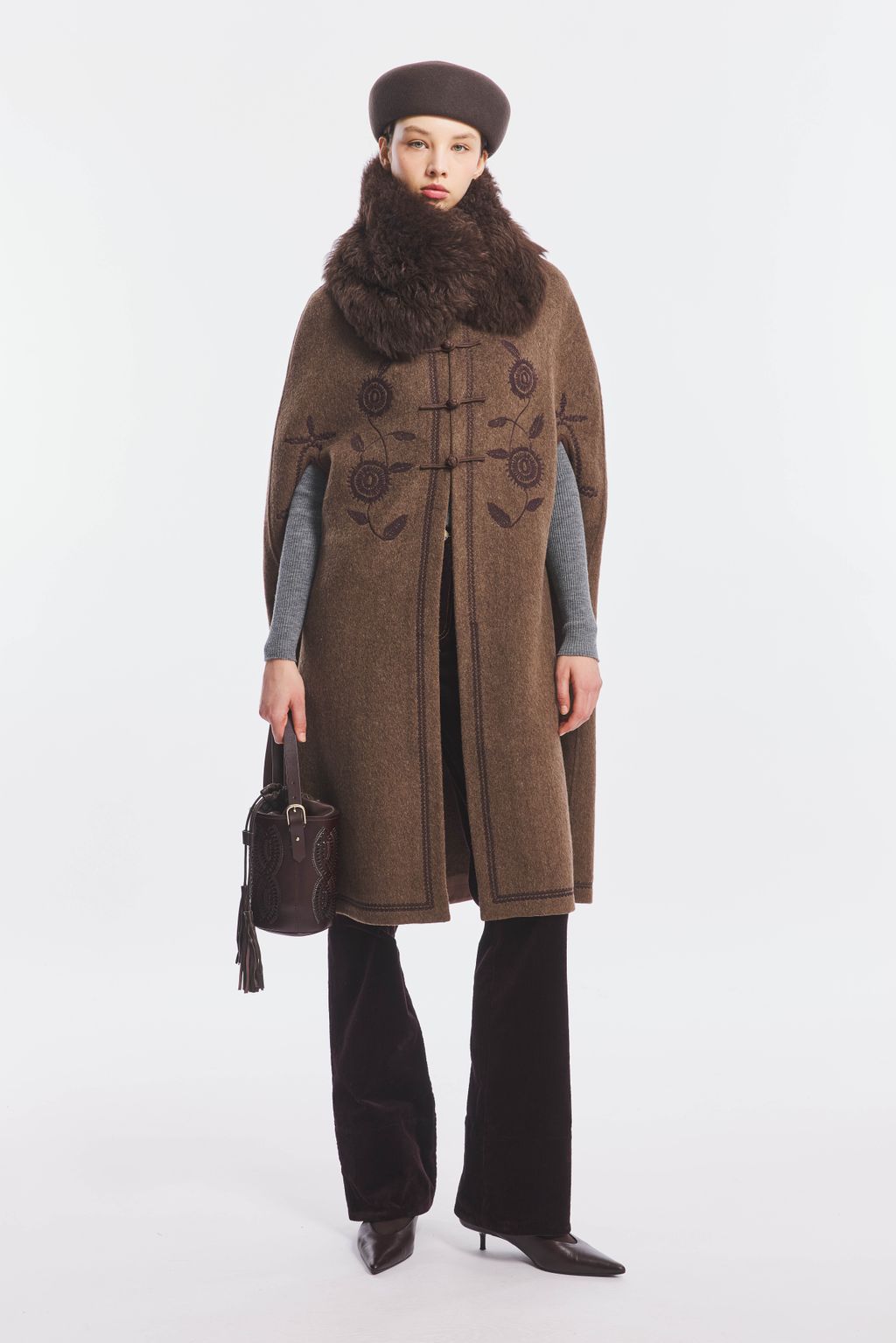 Fashion Week Paris Fall/Winter 2026 look 9 from the Antik Batik collection womenswear