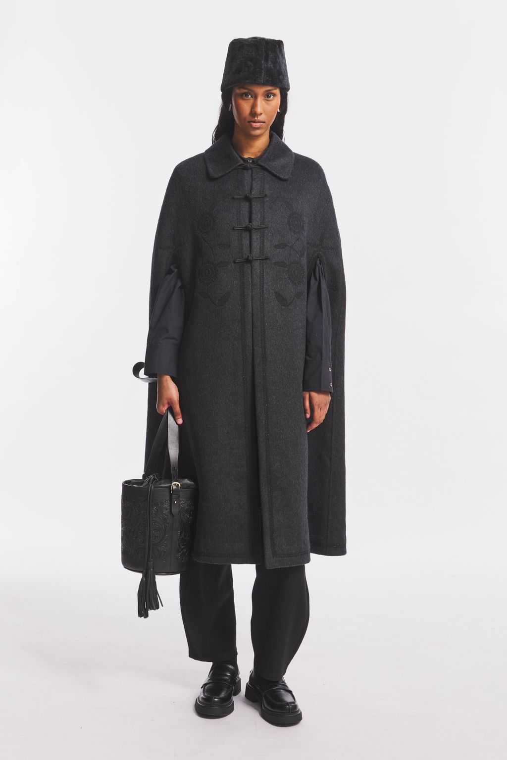 Fashion Week Paris Fall/Winter 2026 look 19 from the Antik Batik collection womenswear