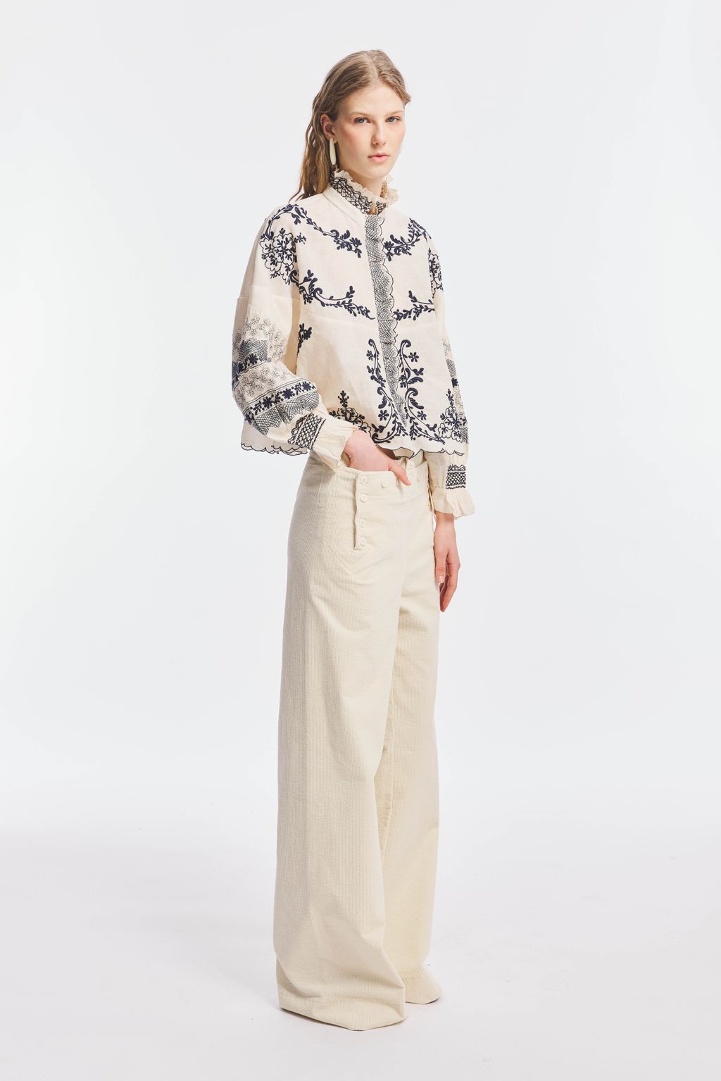 Fashion Week Paris Fall/Winter 2026 look 30 from the Antik Batik collection womenswear