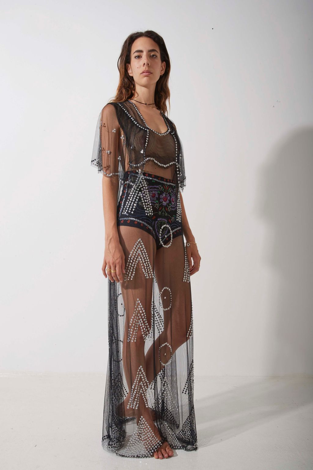 Fashion Week Paris Fall/Winter 2022 look 71 from the Antik Batik collection womenswear