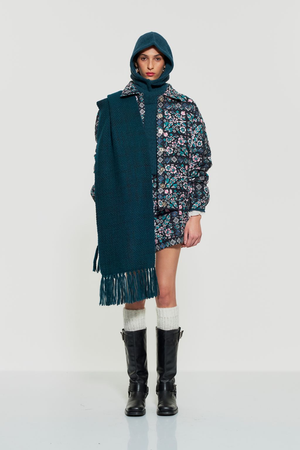 Fashion Week Paris Fall/Winter 2023 look 32 de la collection Antik Batik womenswear