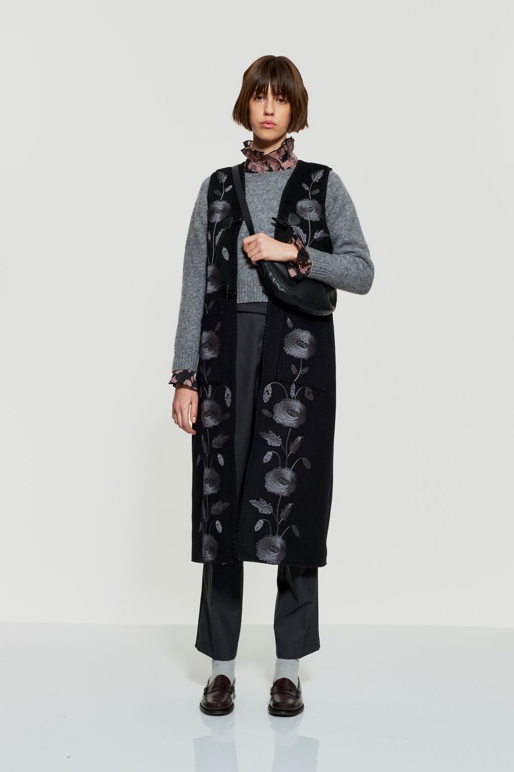 Fashion Week Paris Fall/Winter 2023 look 54 de la collection Antik Batik womenswear
