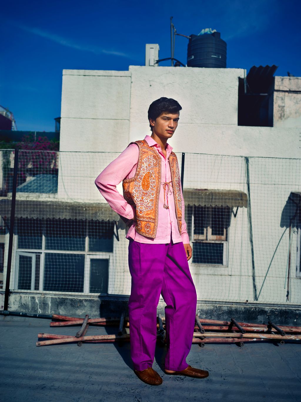 Fashion Week Paris Spring/Summer 2024 look 28 from the Antik Batik collection 男装