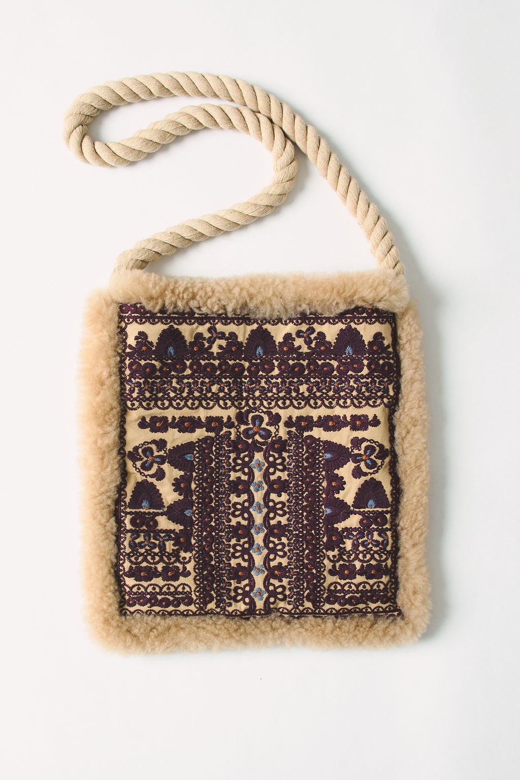 Fashion Week Paris Fall/Winter 2025 look 6 from the Antik Batik collection womenswear accessories