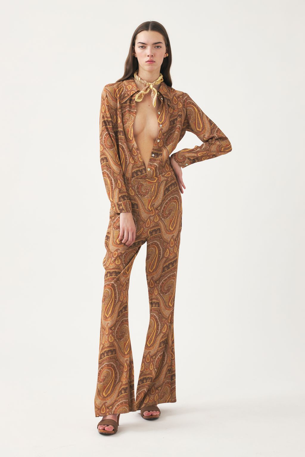 Fashion Week Paris Spring/Summer 2024 look 41 de la collection Antik Batik womenswear
