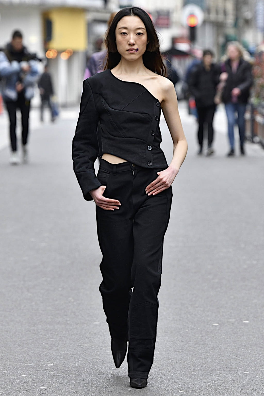 Fashion Week Paris Fall/Winter 2020 look 17 de la collection Anton Belinskiy womenswear