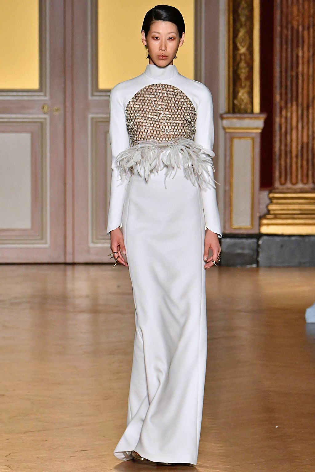 Fashion Week Paris Fall/Winter 2019 look 8 from the Antonio Grimaldi collection couture