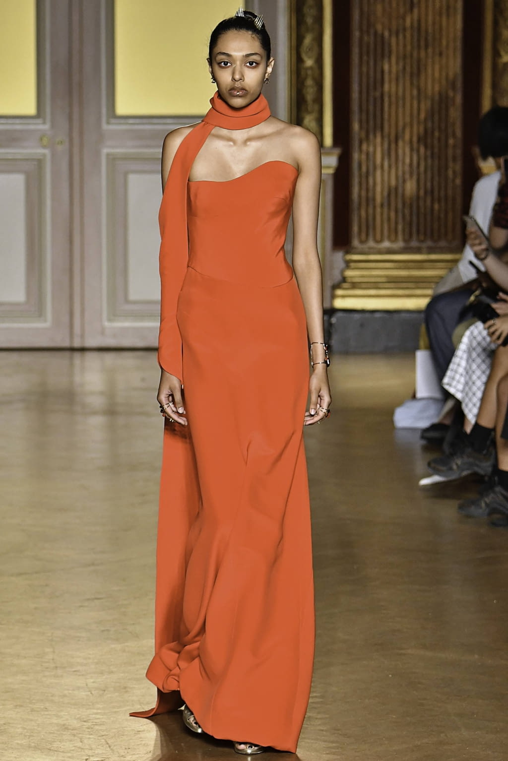 Fashion Week Paris Fall/Winter 2019 look 20 from the Antonio Grimaldi collection couture