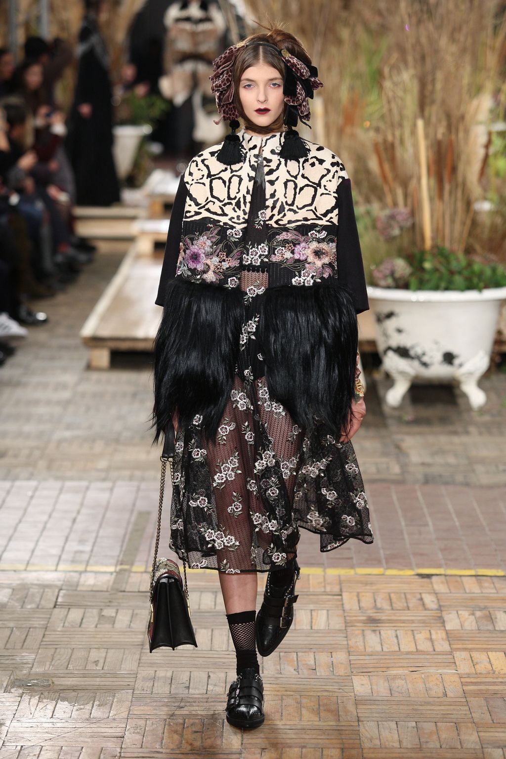 Fashion Week Milan Fall/Winter 2016 look 12 from the Antonio Marras collection 女装