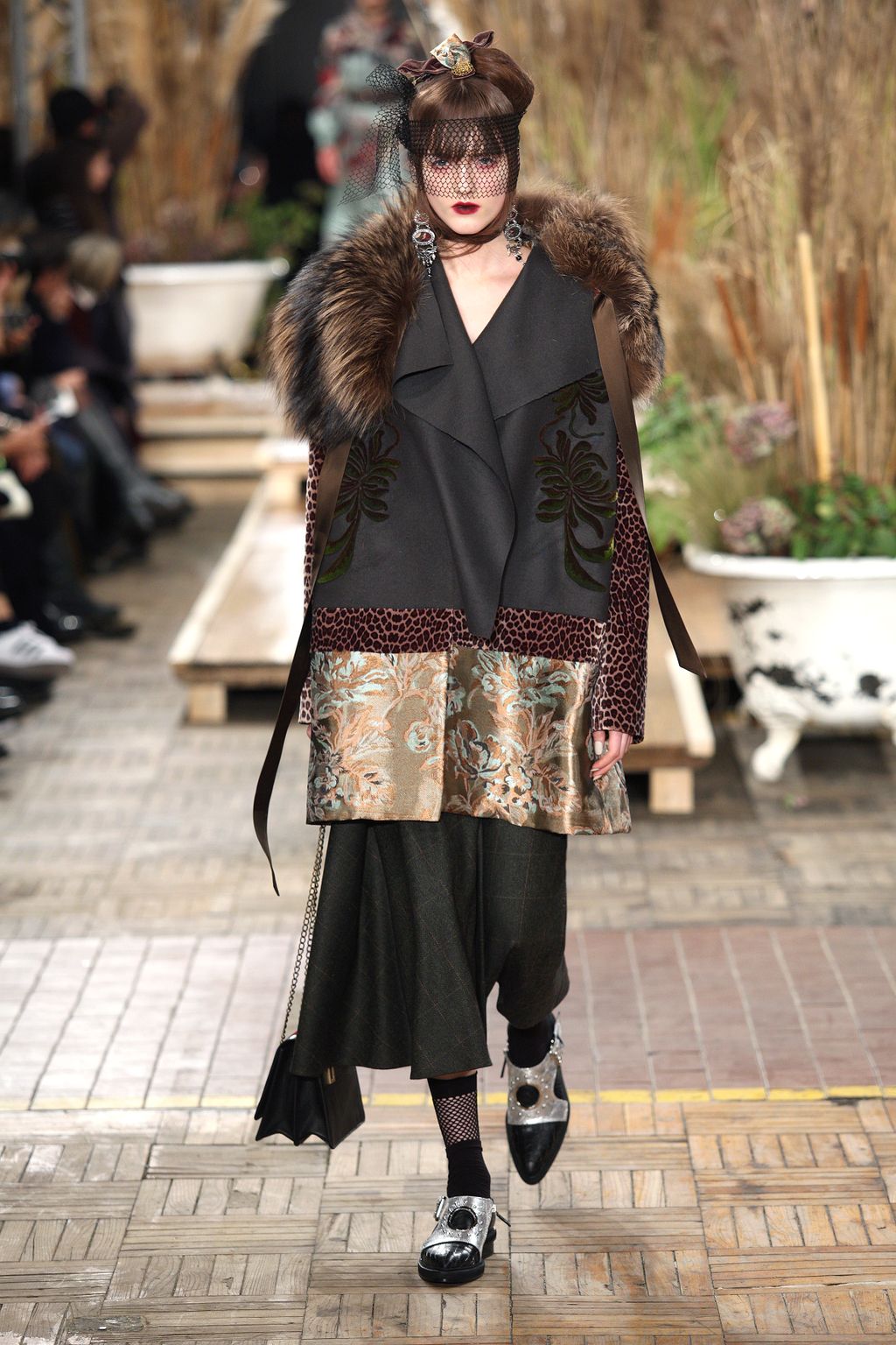 Fashion Week Milan Fall/Winter 2016 look 47 from the Antonio Marras collection 女装