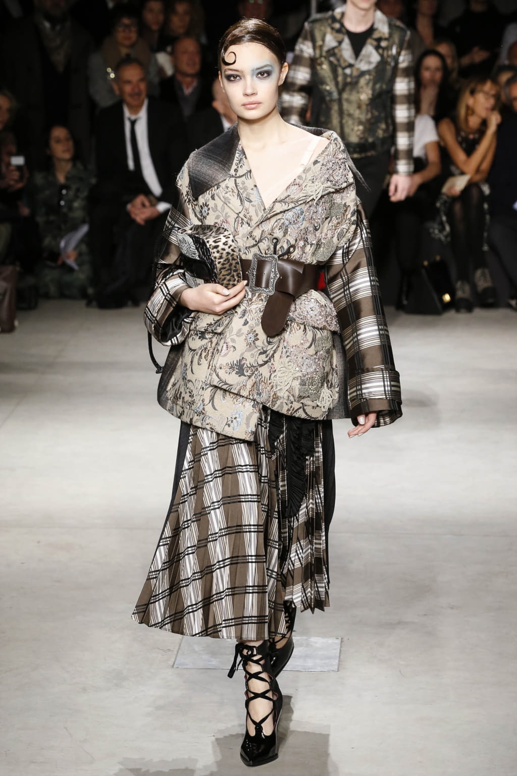 Fashion Week Milan Fall/Winter 2017 look 15 from the Antonio Marras collection womenswear