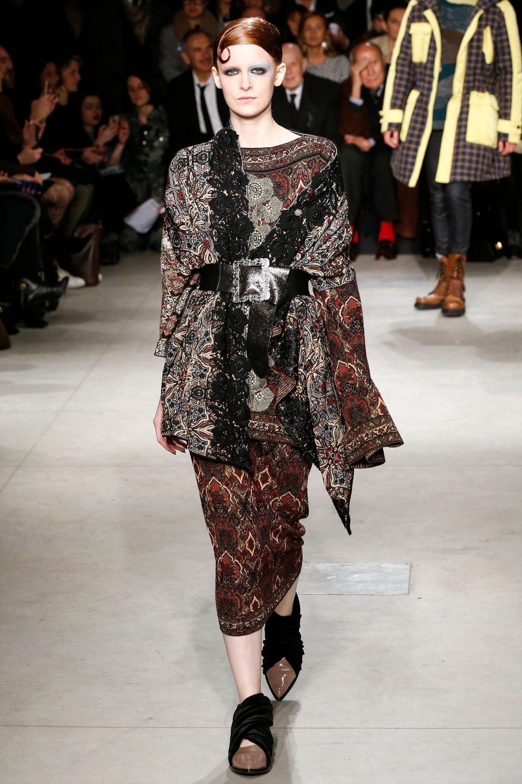 Fashion Week Milan Fall/Winter 2017 look 40 from the Antonio Marras collection womenswear