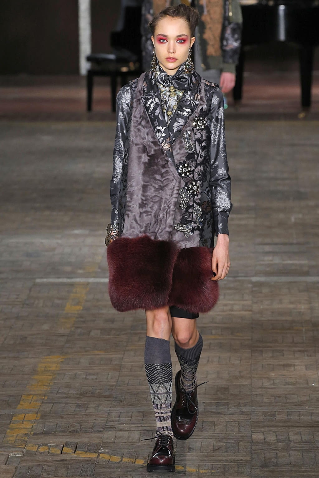 Fashion Week Milan Fall/Winter 2018 look 32 from the Antonio Marras collection womenswear