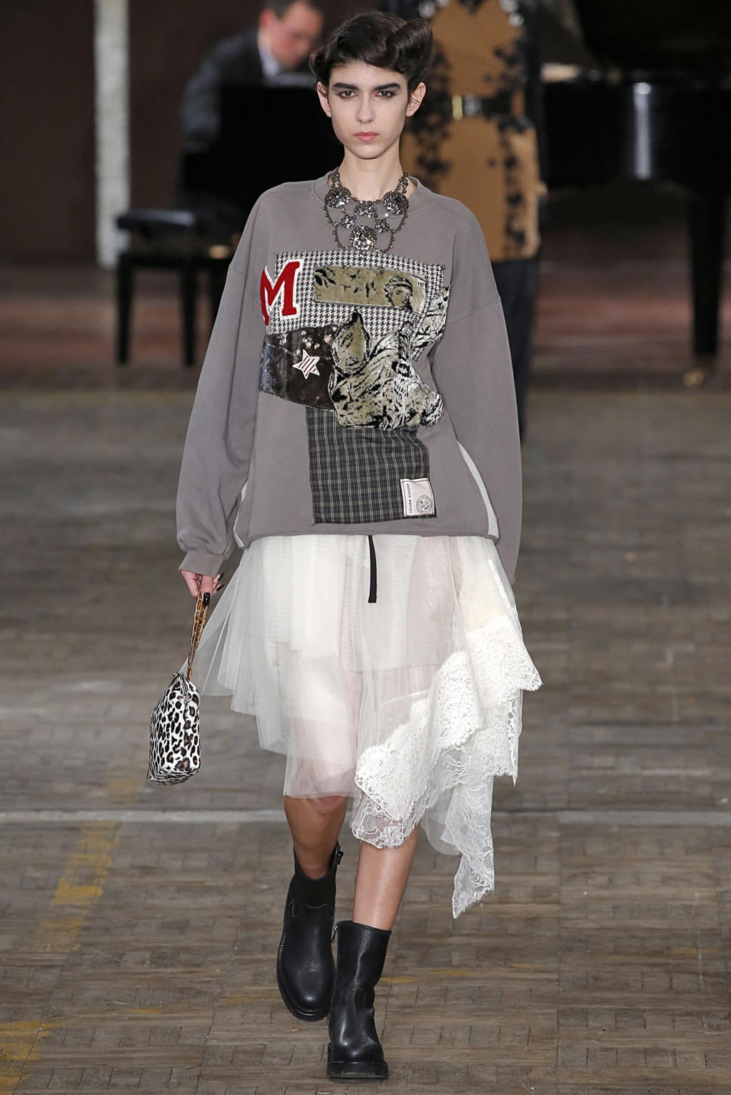 Fashion Week Milan Fall/Winter 2018 look 50 from the Antonio Marras collection womenswear