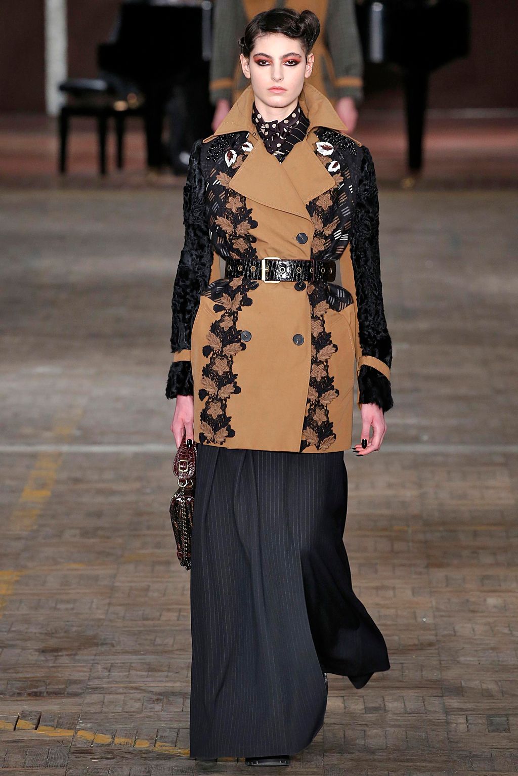 Fashion Week Milan Fall/Winter 2018 look 52 from the Antonio Marras collection 女装