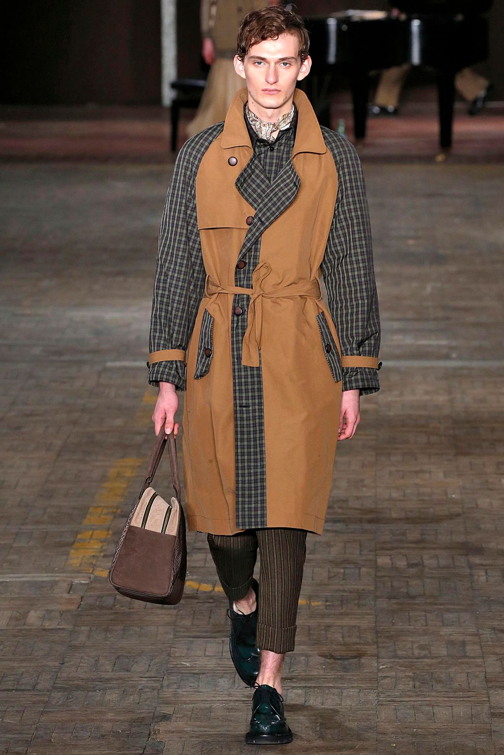 Fashion Week Milan Fall/Winter 2018 look 53 from the Antonio Marras collection womenswear