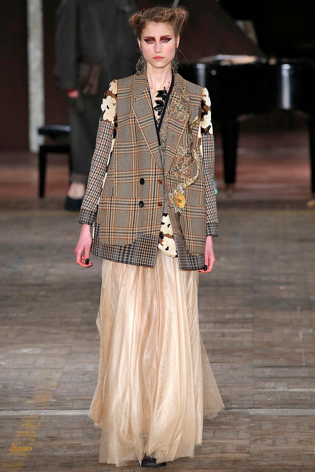Fashion Week Milan Fall/Winter 2018 look 54 from the Antonio Marras collection womenswear