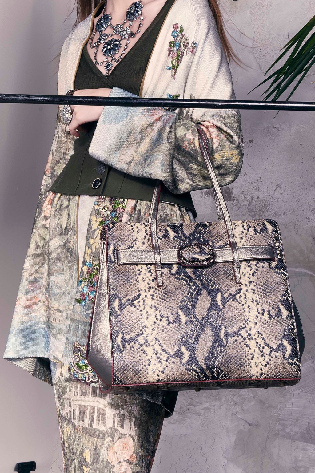 Fashion Week Milan Resort 2018 look 3 from the Antonio Marras collection womenswear