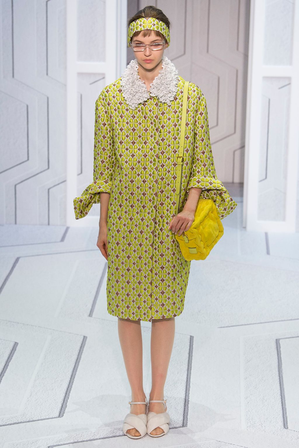 Fashion Week London Spring/Summer 2018 look 3 from the Anya Hindmarch collection womenswear