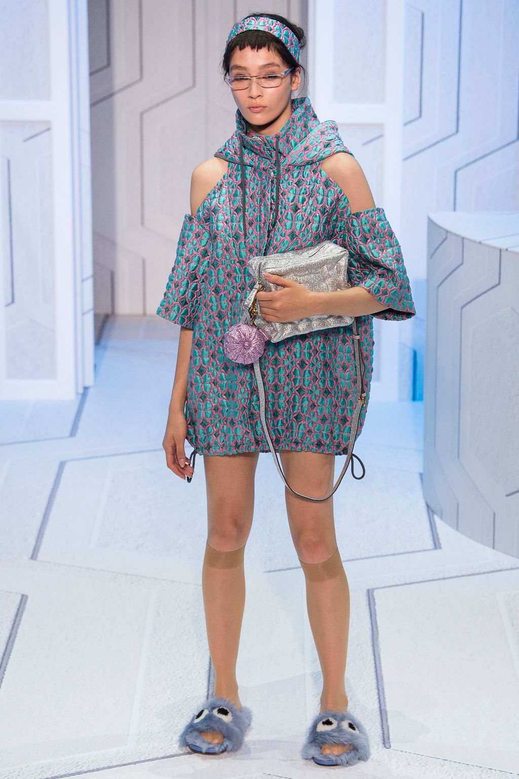Fashion Week London Spring/Summer 2018 look 20 from the Anya Hindmarch collection 女装