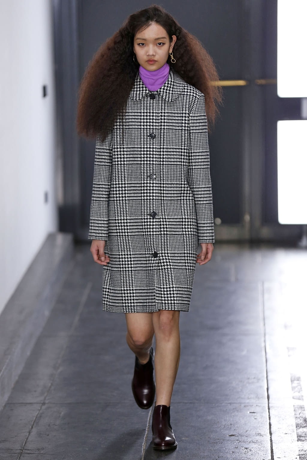 Fashion Week Paris Fall/Winter 2019 look 17 from the Apc collection 女装