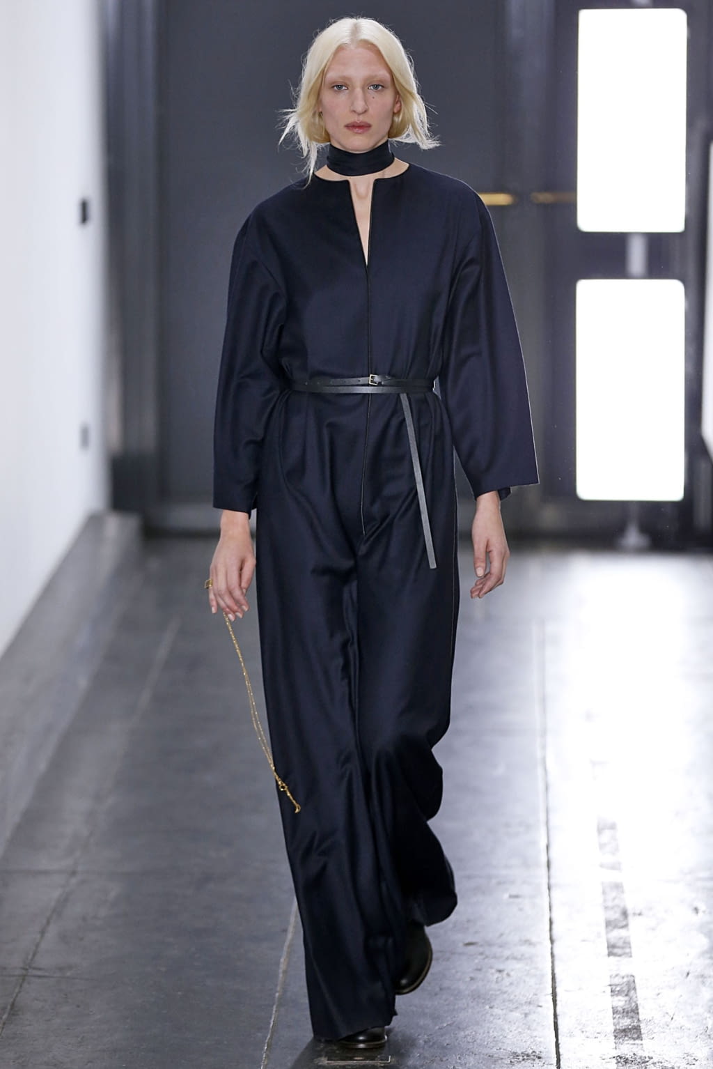 Fashion Week Paris Fall/Winter 2019 look 28 from the Apc collection 女装