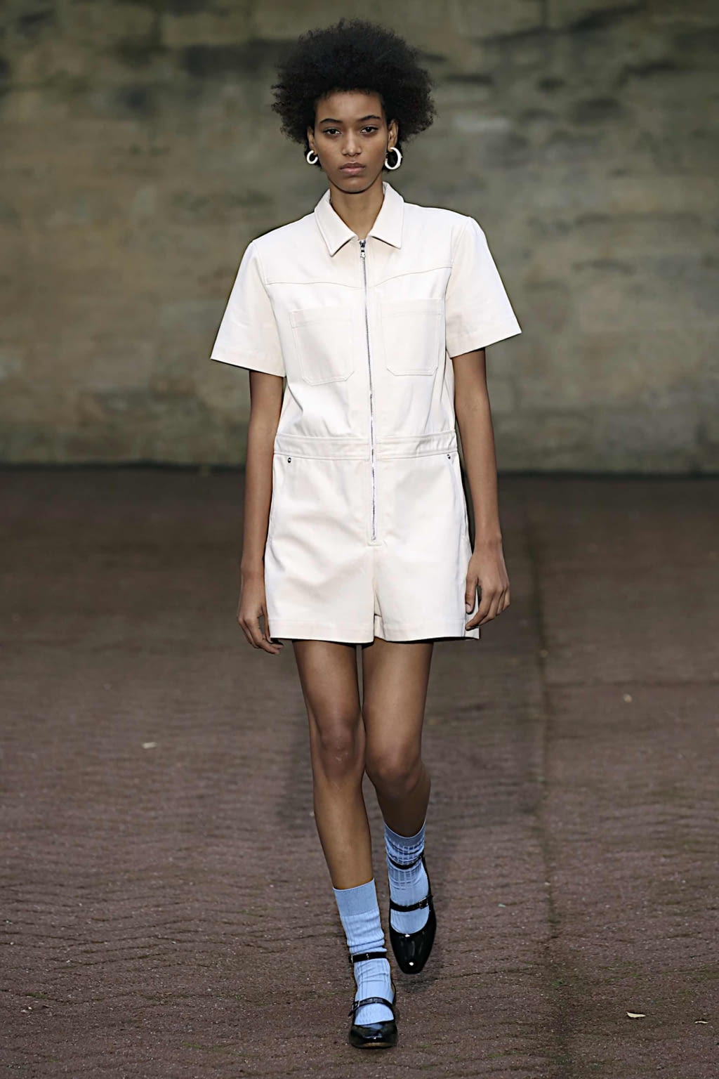 Fashion Week Paris Spring/Summer 2020 look 8 from the Apc collection 女装