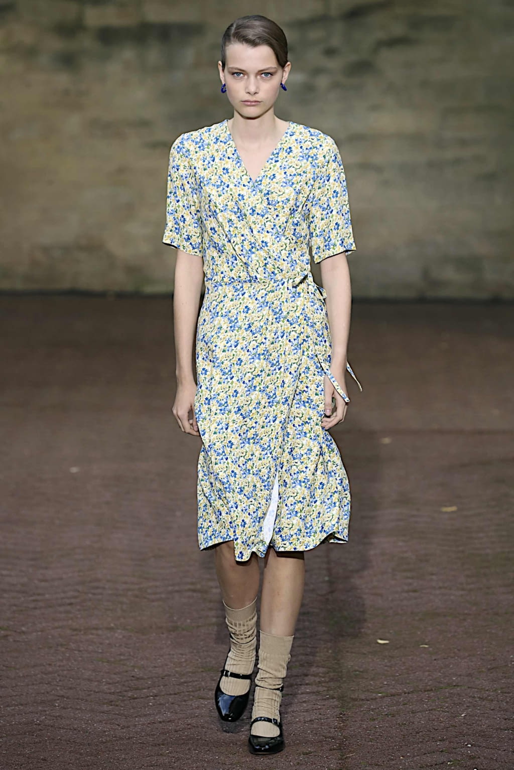 Fashion Week Paris Spring/Summer 2020 look 24 from the Apc collection 女装