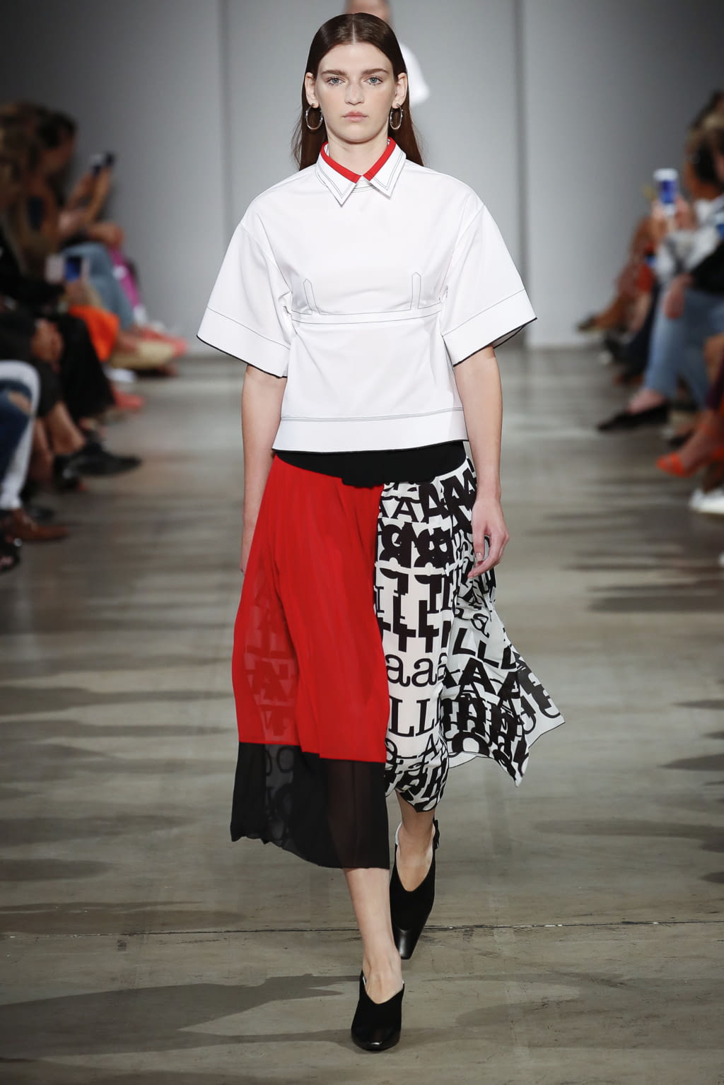 Fashion Week Milan Spring/Summer 2018 look 15 from the Aquilano Rimondi collection womenswear