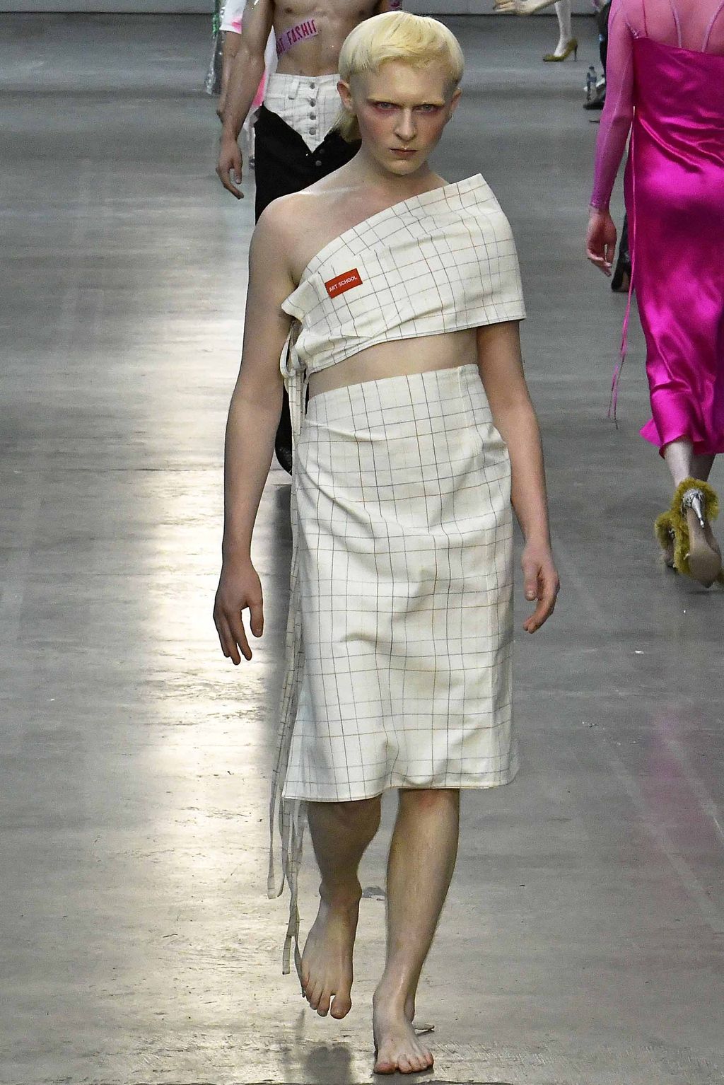 Fashion Week London Spring/Summer 2019 look 46 from the MAN collection menswear