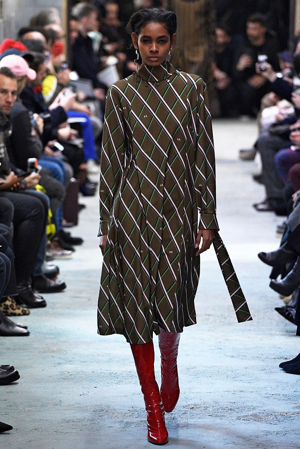 Fashion Week Milan Fall/Winter 2018 look 1 from the Arthur Arbesser collection womenswear