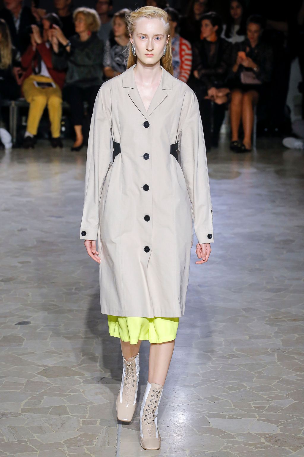 Fashion Week Milan Spring/Summer 2018 look 22 from the Arthur Arbesser collection womenswear