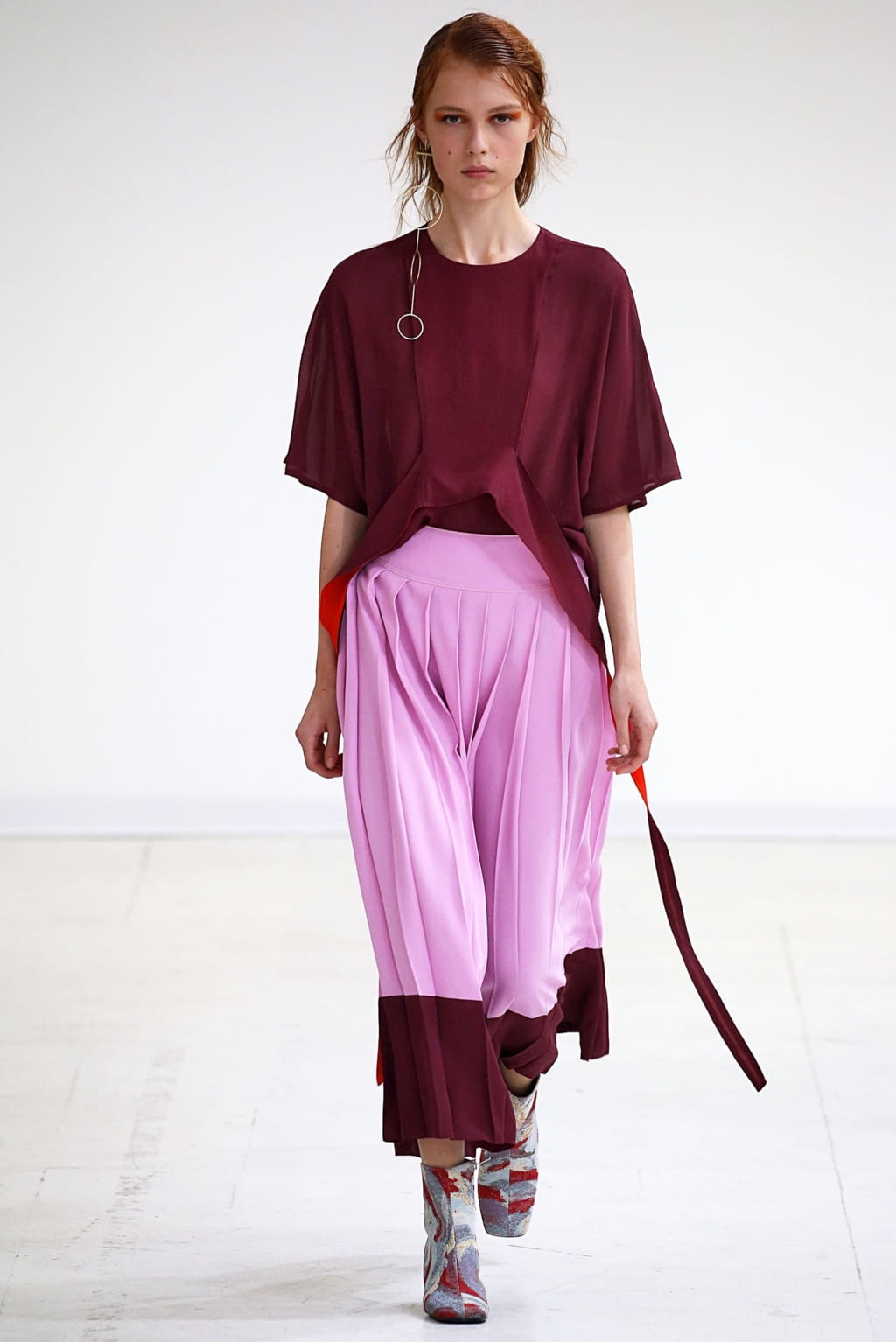 Fashion Week Milan Spring/Summer 2019 look 8 from the Arthur Arbesser collection womenswear