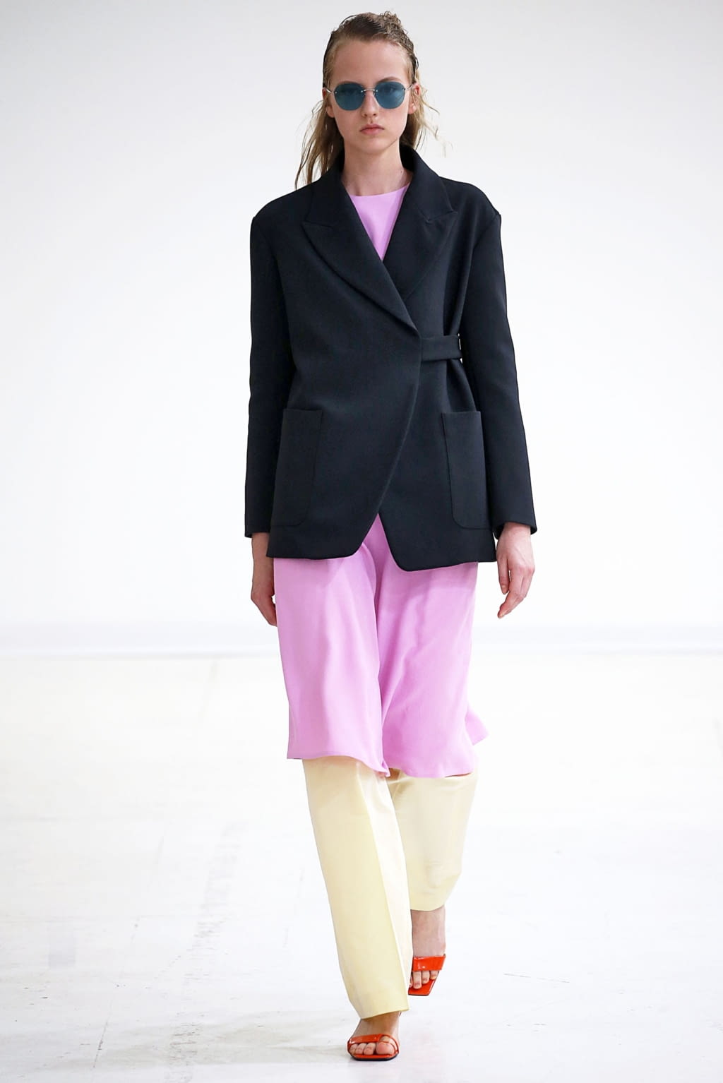 Fashion Week Milan Spring/Summer 2019 look 17 de la collection Arthur Arbesser womenswear