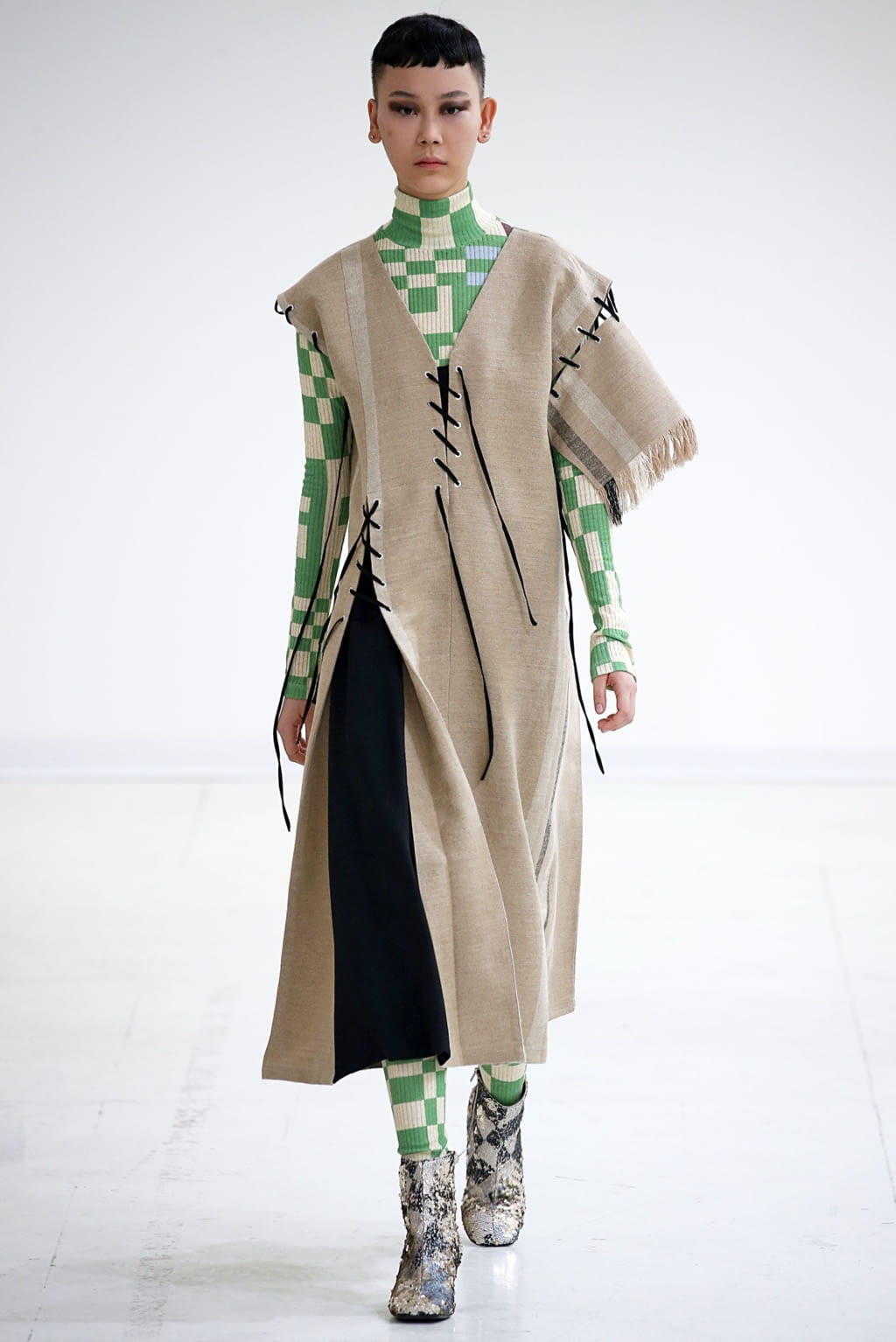 Fashion Week Milan Spring/Summer 2019 look 27 de la collection Arthur Arbesser womenswear