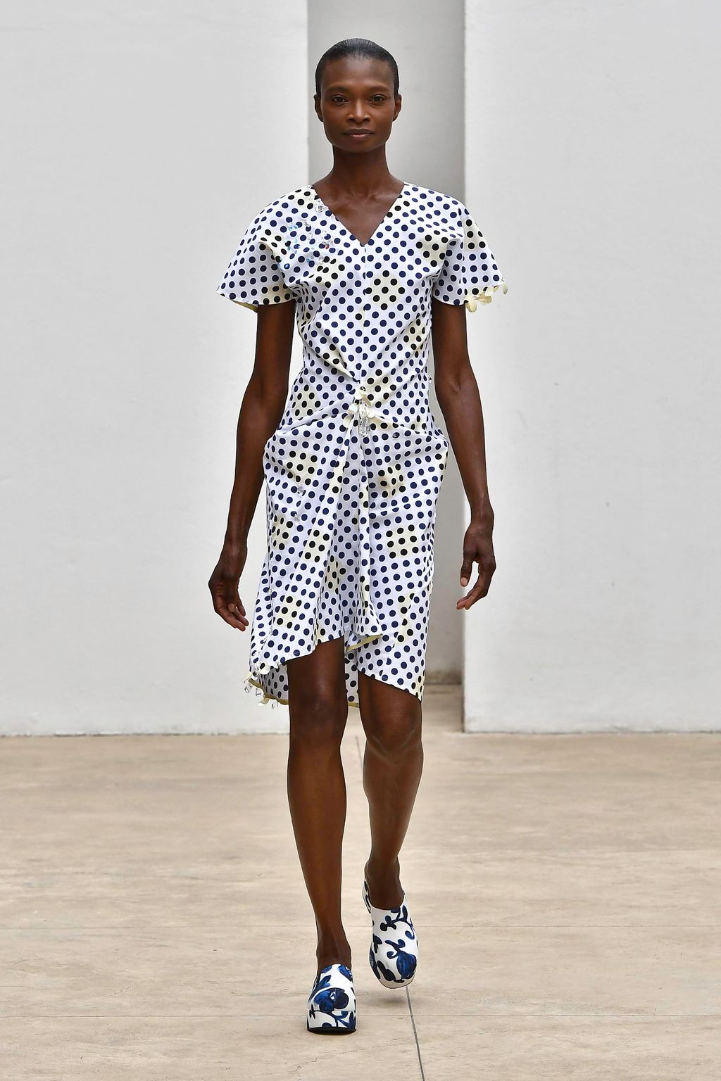 Fashion Week Milan Spring/Summer 2020 look 4 from the Arthur Arbesser collection womenswear