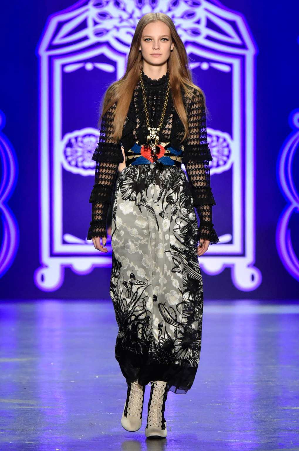 Fashion Week New York Fall/Winter 2016 look 14 from the Anna Sui collection womenswear