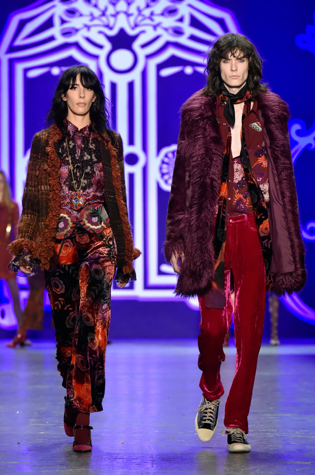 Fashion Week New York Fall/Winter 2016 look 1 from the Anna Sui collection womenswear