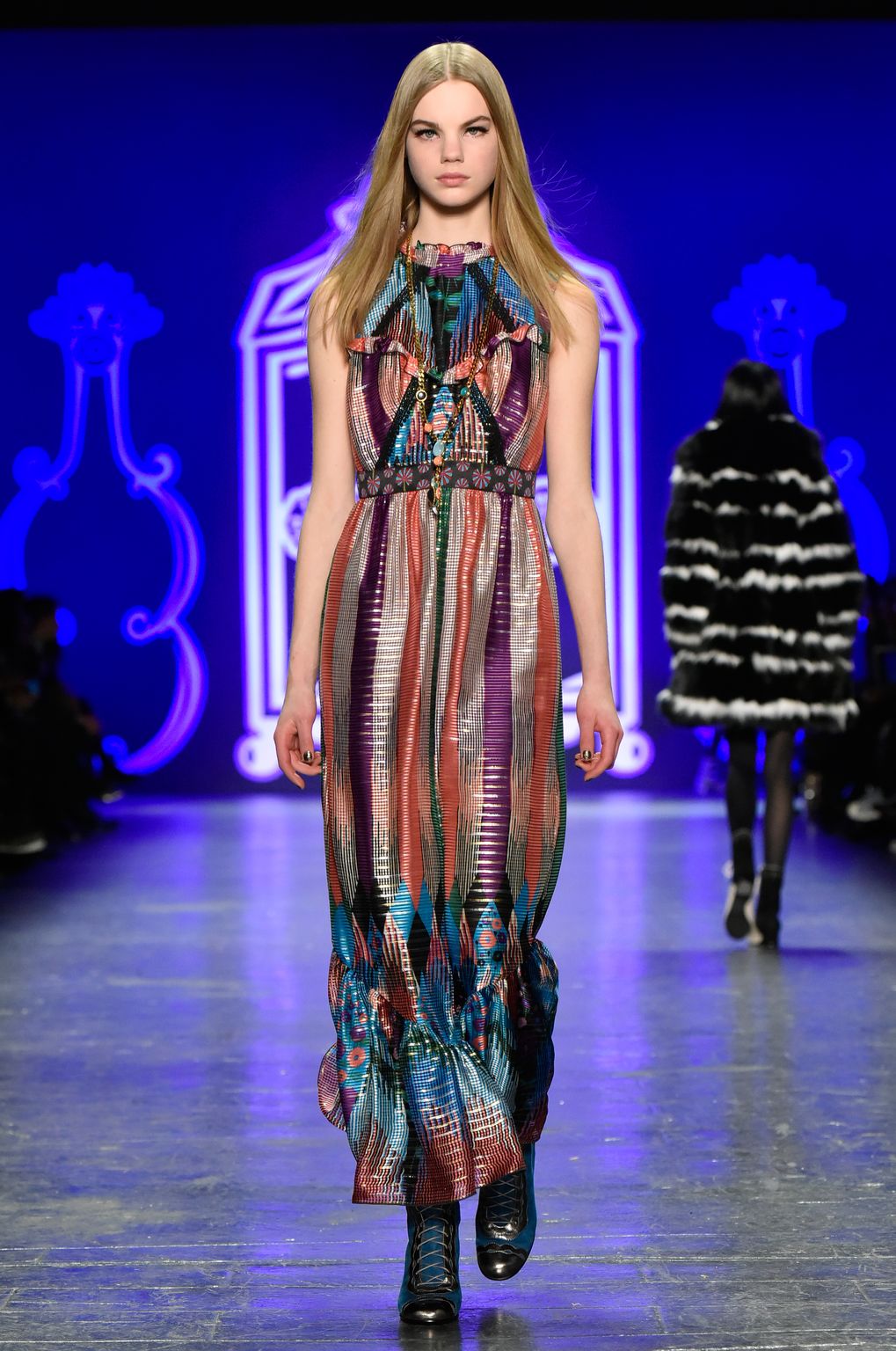 Fashion Week New York Fall/Winter 2016 look 25 from the Anna Sui collection womenswear