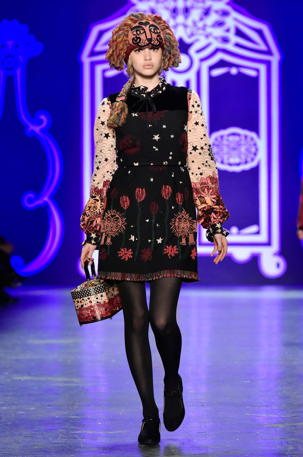 Fashion Week New York Fall/Winter 2016 look 31 from the Anna Sui collection womenswear