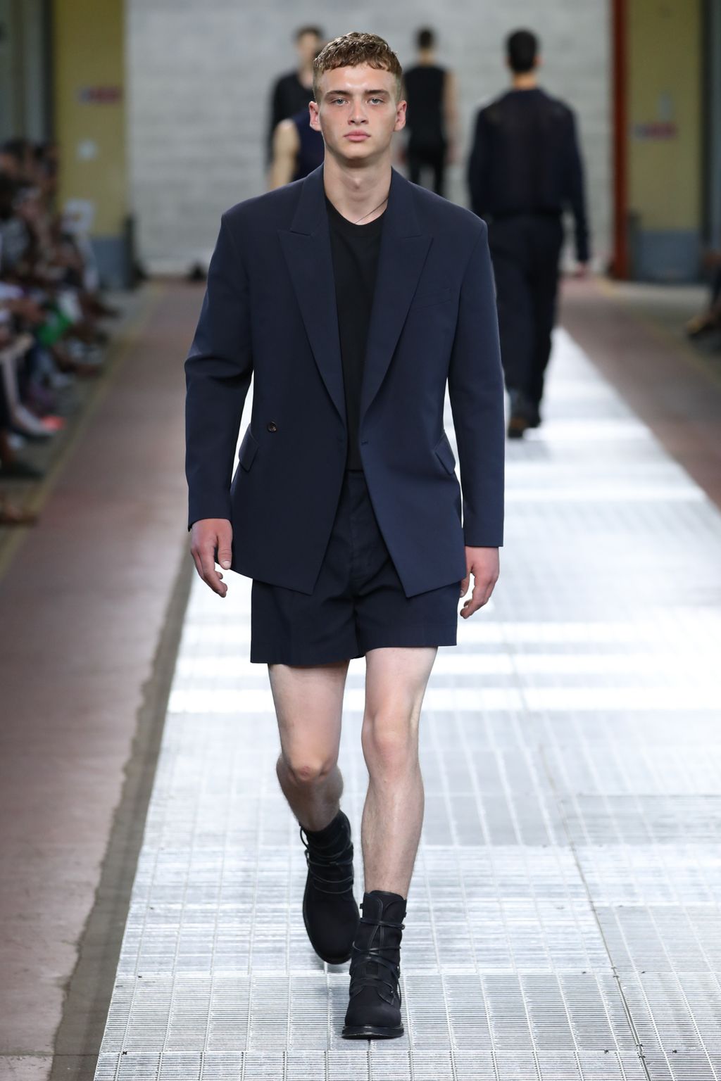 Fashion Week Milan Spring/Summer 2018 look 7 from the Dirk Bikkembergs collection 男装